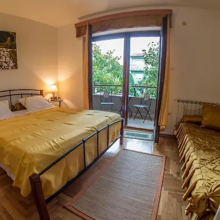 In With Terrace, Air Conditioning, Wifi, Washing Machine 3360-1 * Banjole