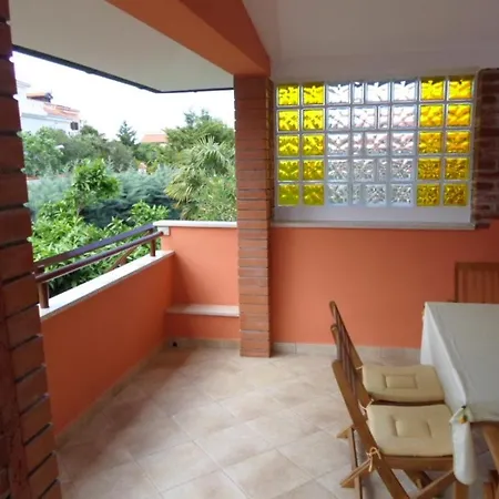 Apartament In With Terrace, Air Conditioning, Wifi, Washing Machine 3360-1 Banjole