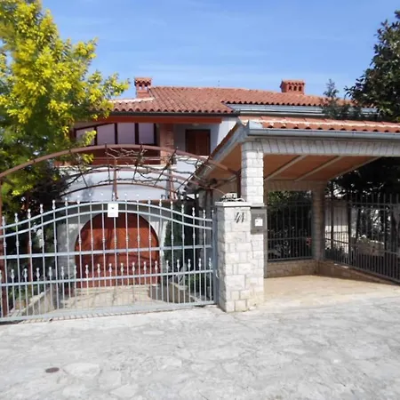 In With Terrace, Air Conditioning, Wifi, Washing Machine 3360-1