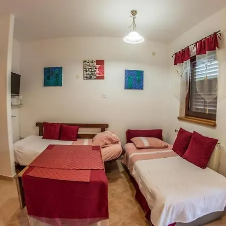 Apartament In With Terrace, Air Conditioning, Wifi, Washing Machine 3360-1 *
