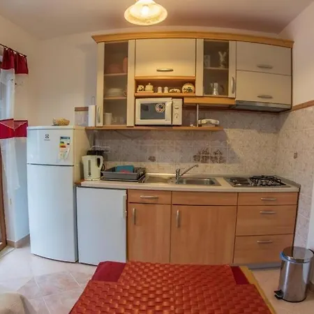 In With Terrace, Air Conditioning, Wifi, Washing Machine 3360-1 Banjole